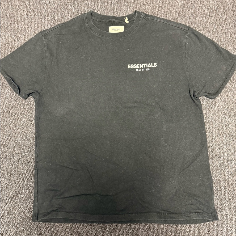 Essentials Fear of God T Shirt size Small USED